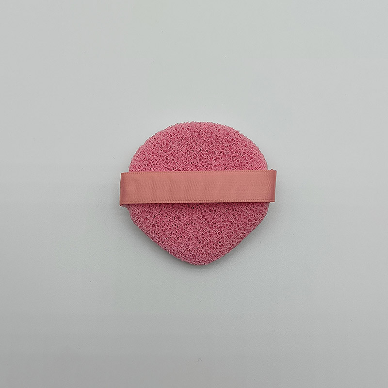 Facial cleaning sponge